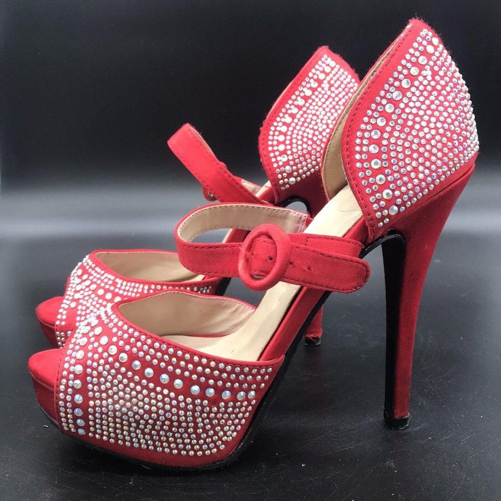 Womens Heels Heart in D Red Rhinestone Stilettos size 7.5